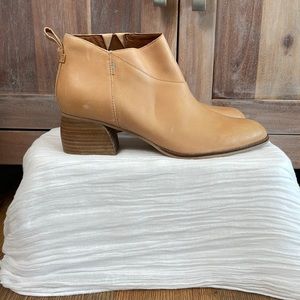 Toms leather booties